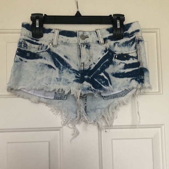 PINK Victoria's Secret Pants - VS Pink Jean Short